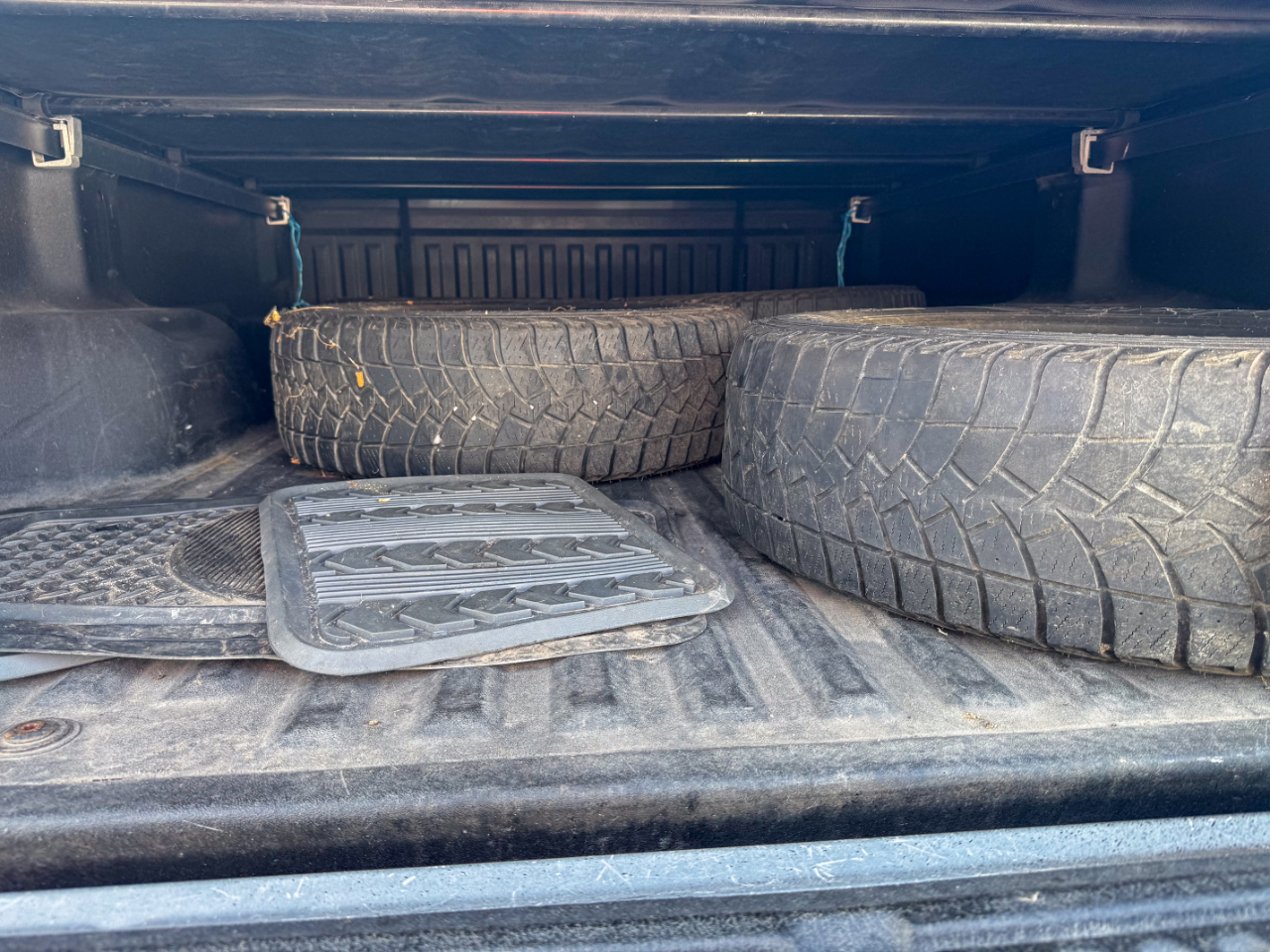 Ford Super Duty F-250 SRW 4WD SuperCab 142" XLT 2012