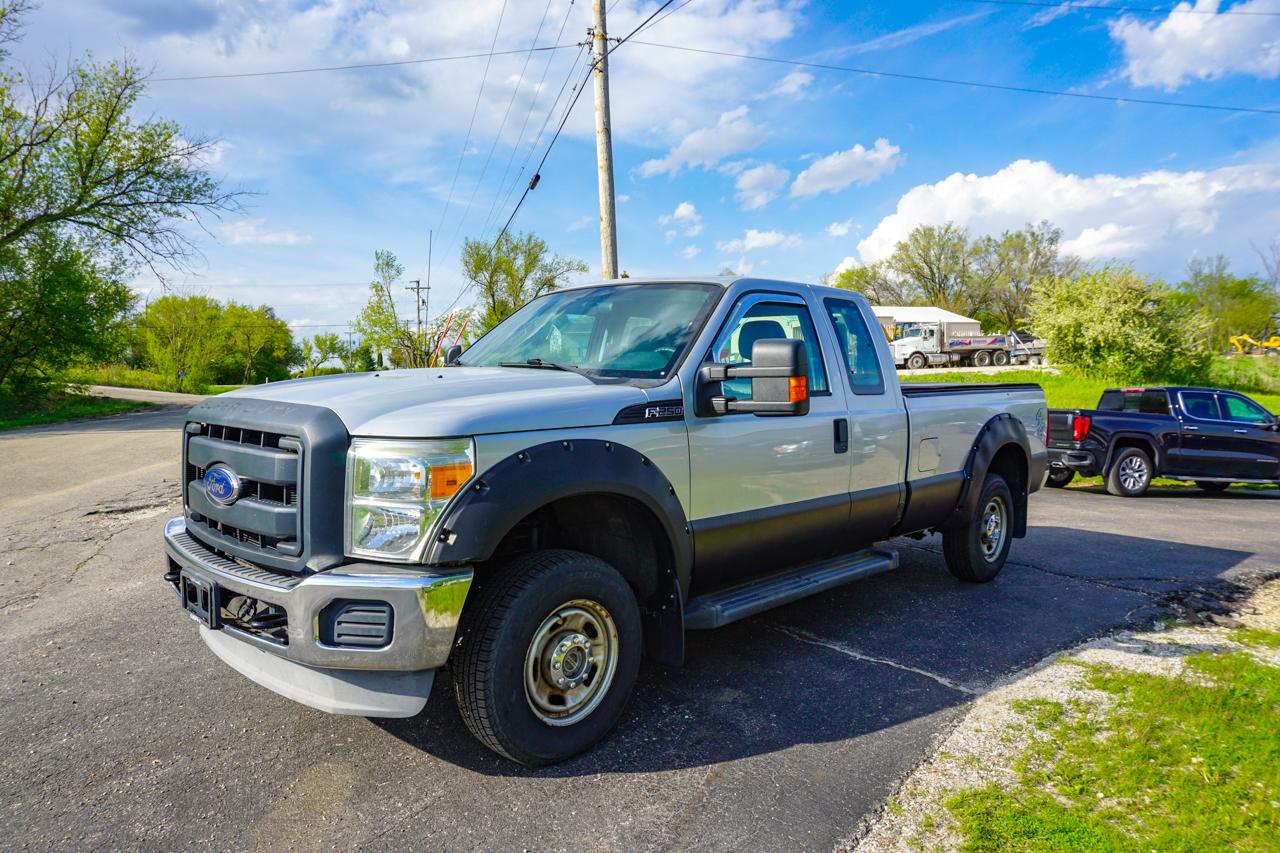 Ford Super Duty F-250 SRW 4WD SuperCab 142" XLT 2012