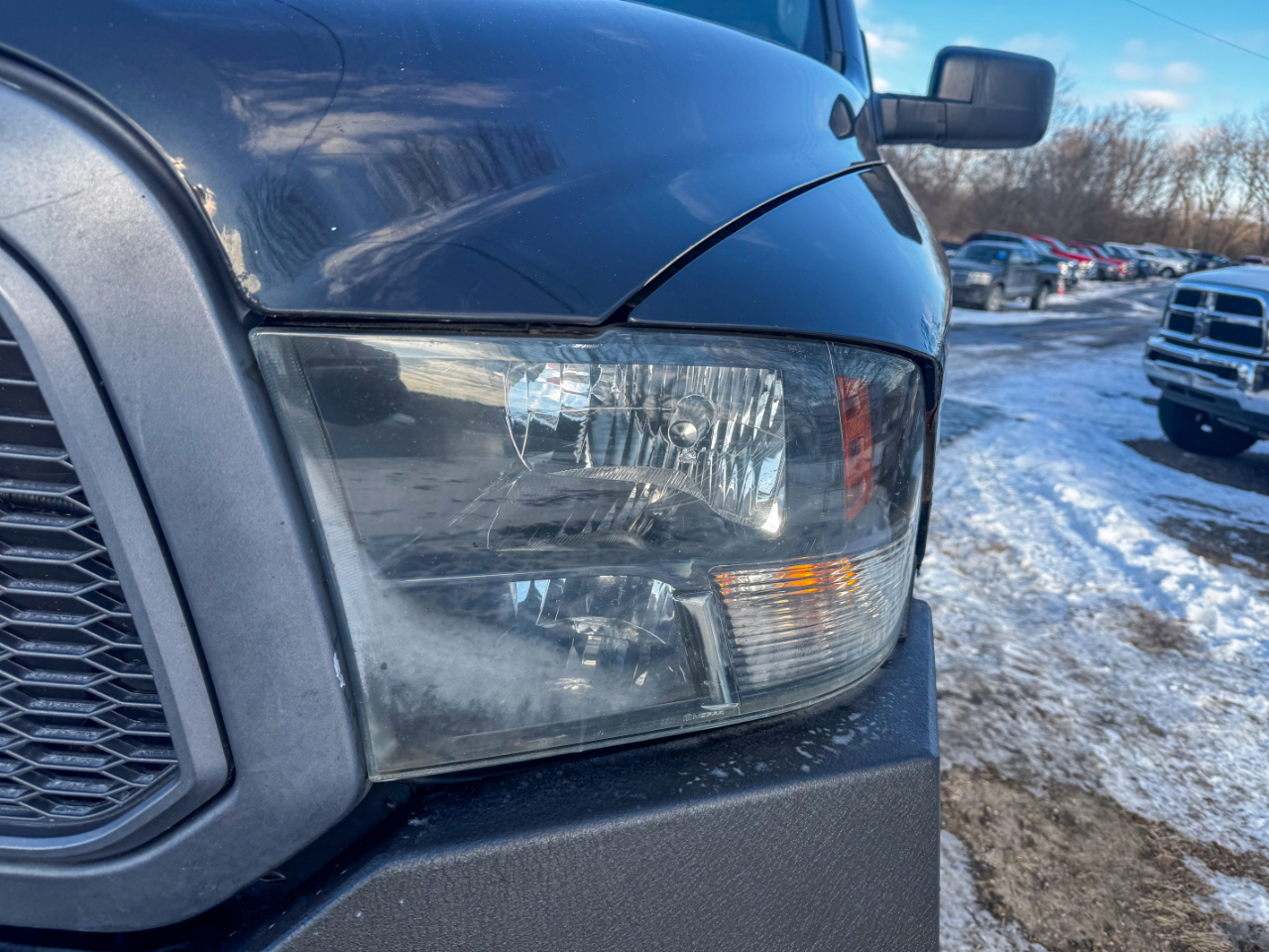 RAM 1500 4WD Quad Cab 140.5" Express 2016