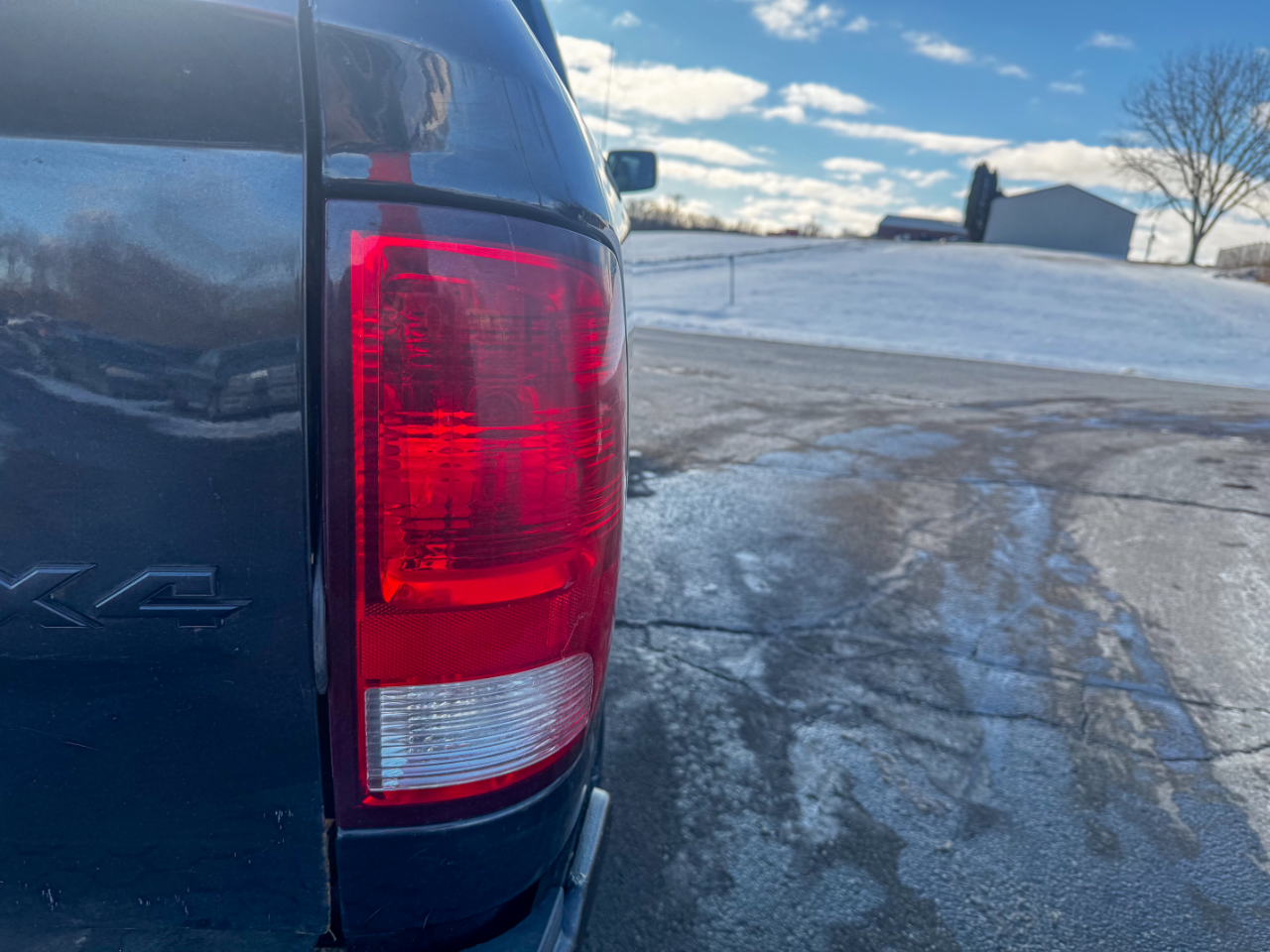 RAM 1500 4WD Quad Cab 140.5" Express 2016