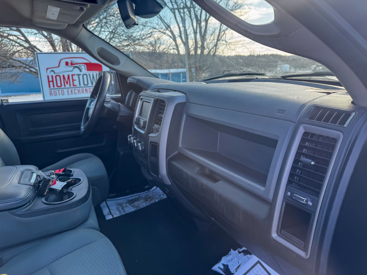 RAM 1500 4WD Quad Cab 140.5" Express 2016