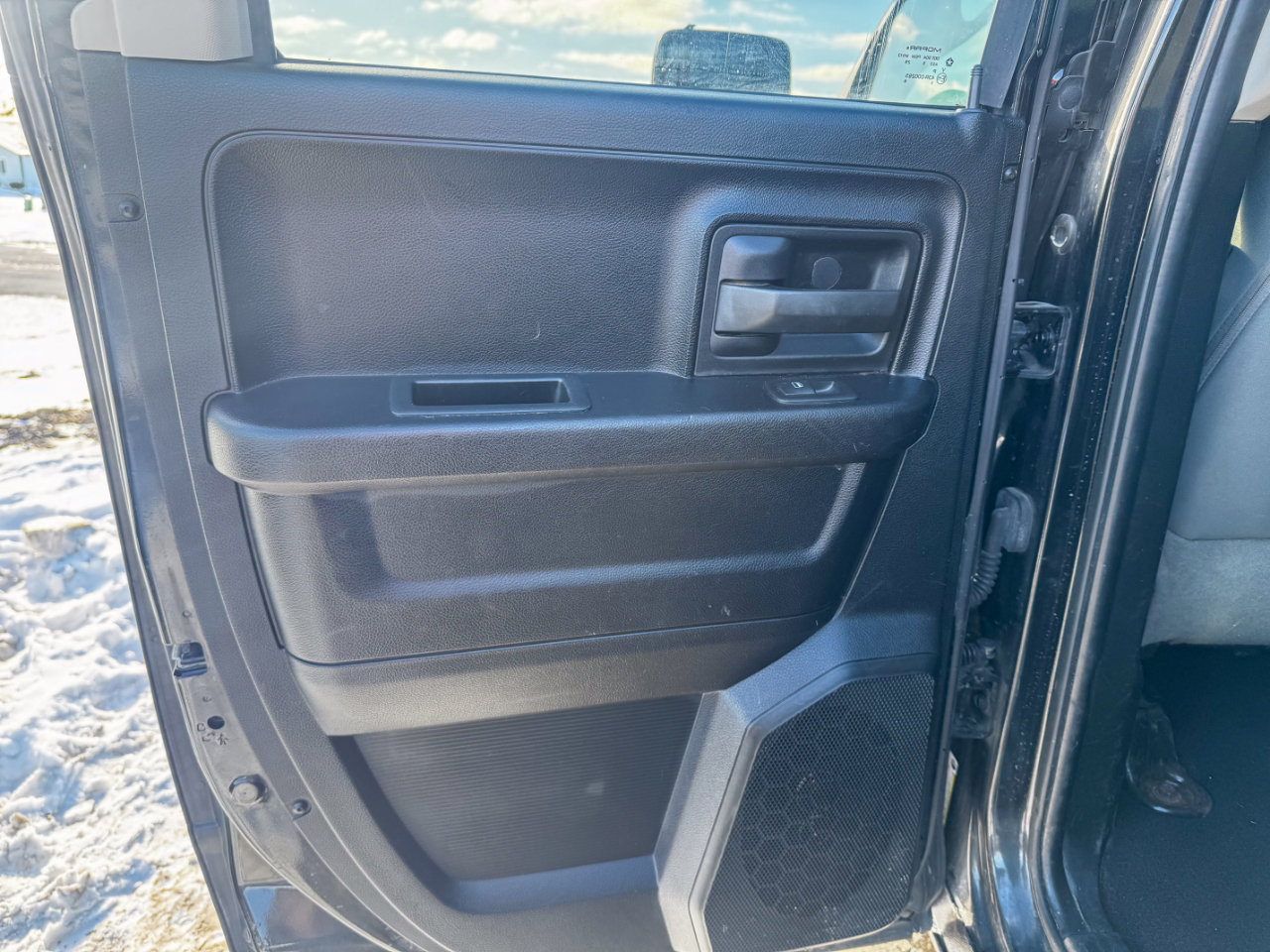 RAM 1500 4WD Quad Cab 140.5" Express 2016