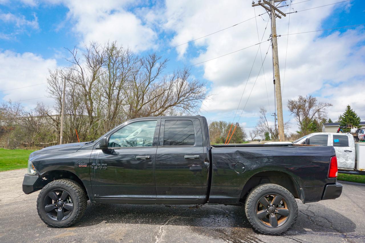 RAM 1500 4WD Quad Cab 140.5" Express 2016