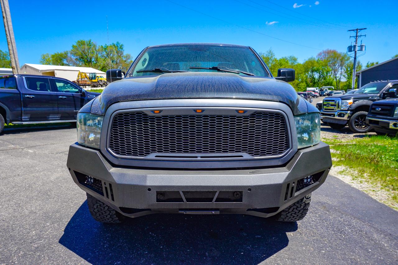 RAM 1500 4WD Quad Cab 140.5" Express 2016