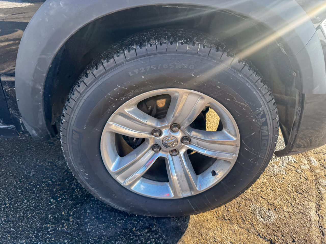 RAM 1500 4WD Crew Cab 140.5" Sport 2011