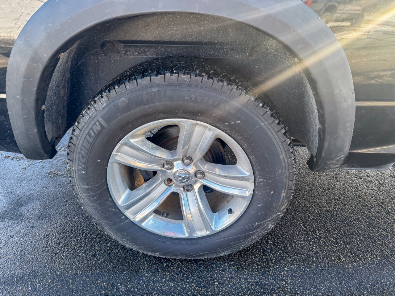 RAM 1500 4WD Crew Cab 140.5" Sport 2011