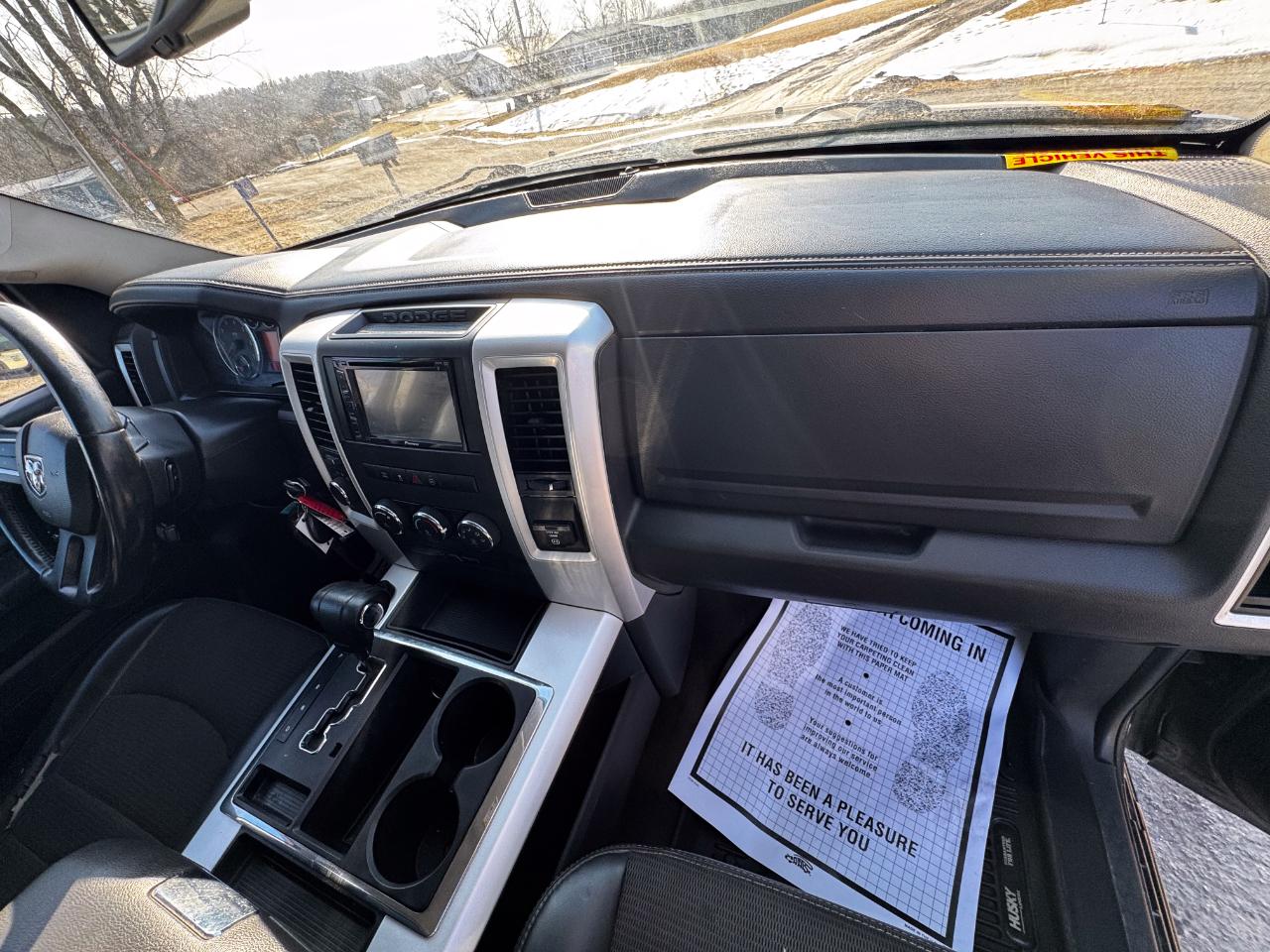 RAM 1500 4WD Crew Cab 140.5" Sport 2011