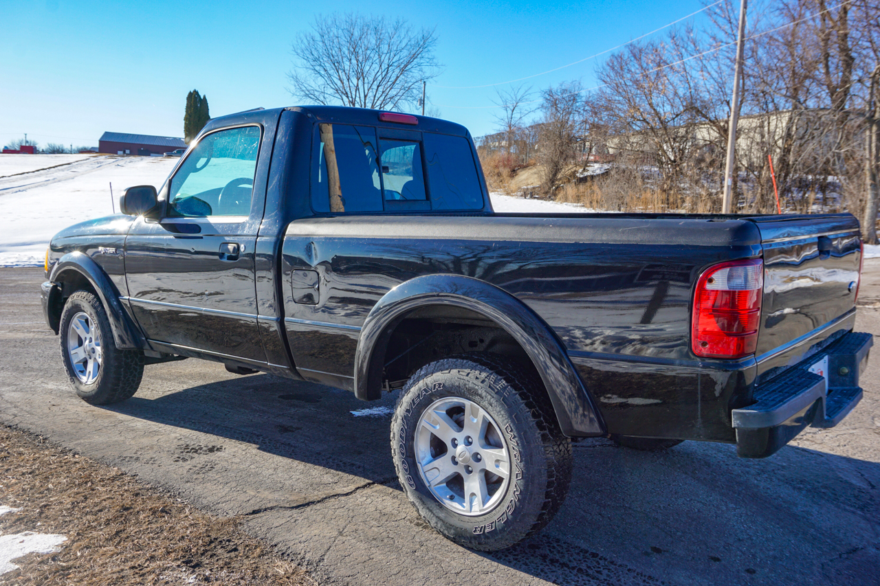Ford Ranger Reg Cab 118" WB XLT 2005