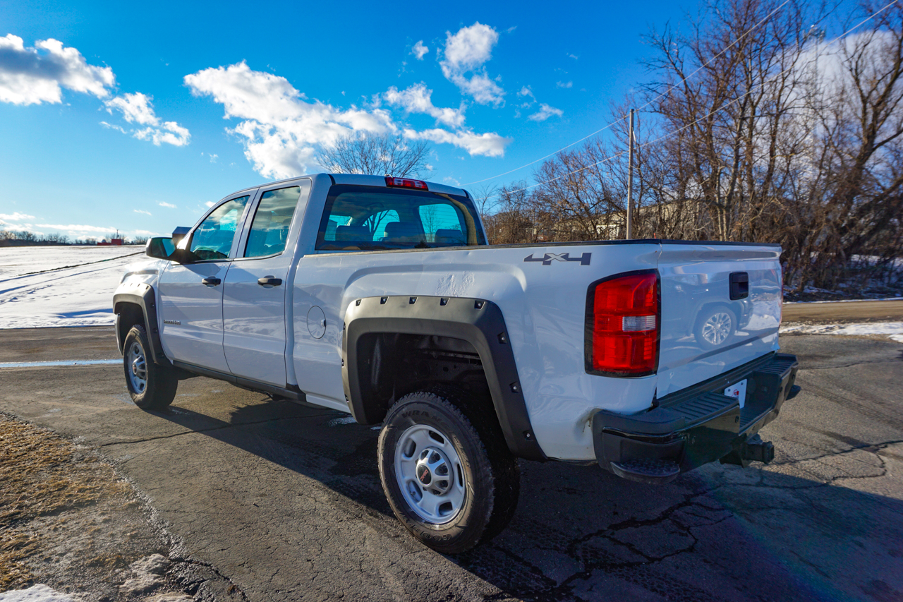 GMC Sierra 2500HD available WiFi 4WD Double Cab 144.2" 2015