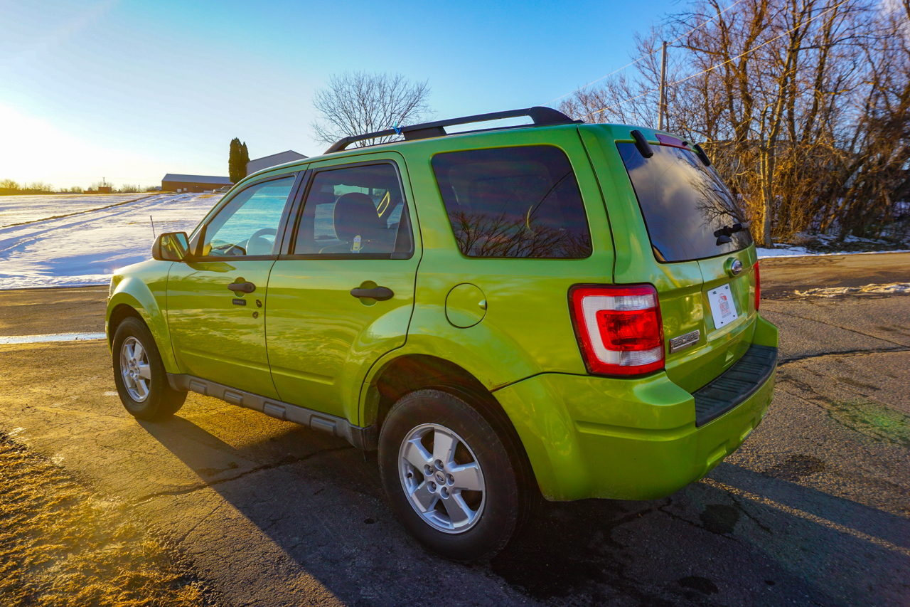Ford Escape 4WD 4dr XLT 2012