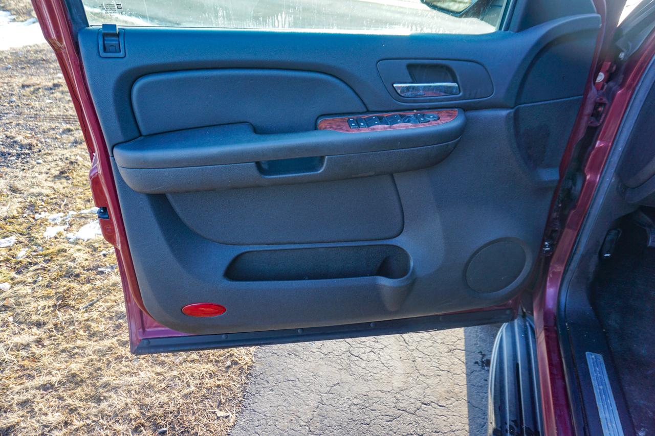 Chevrolet Tahoe 4WD 4dr 1500 LT w/1LT 2008