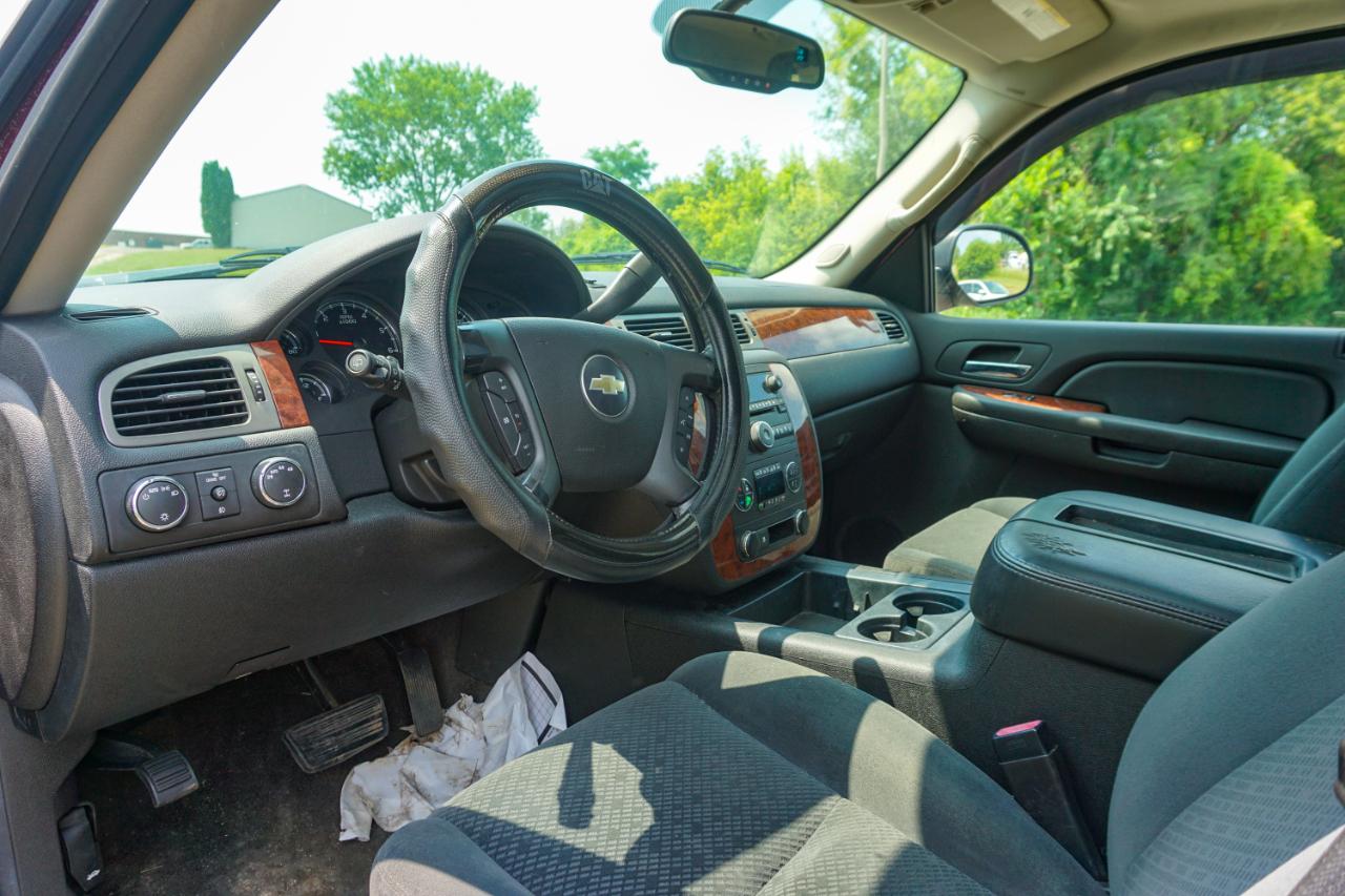 Chevrolet Tahoe 4WD 4dr 1500 LT w/1LT 2008