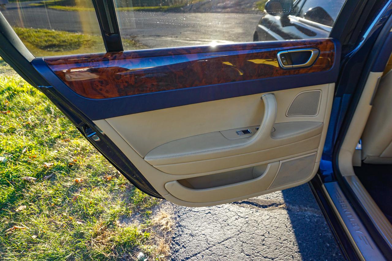 Bentley Continental Flying Spur 4dr Sdn AWD 2006