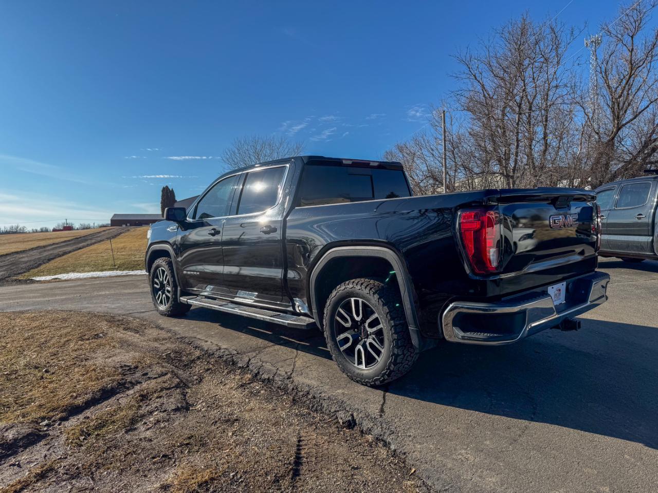 GMC Sierra 1500 4WD Crew Cab 147" SLE 2019