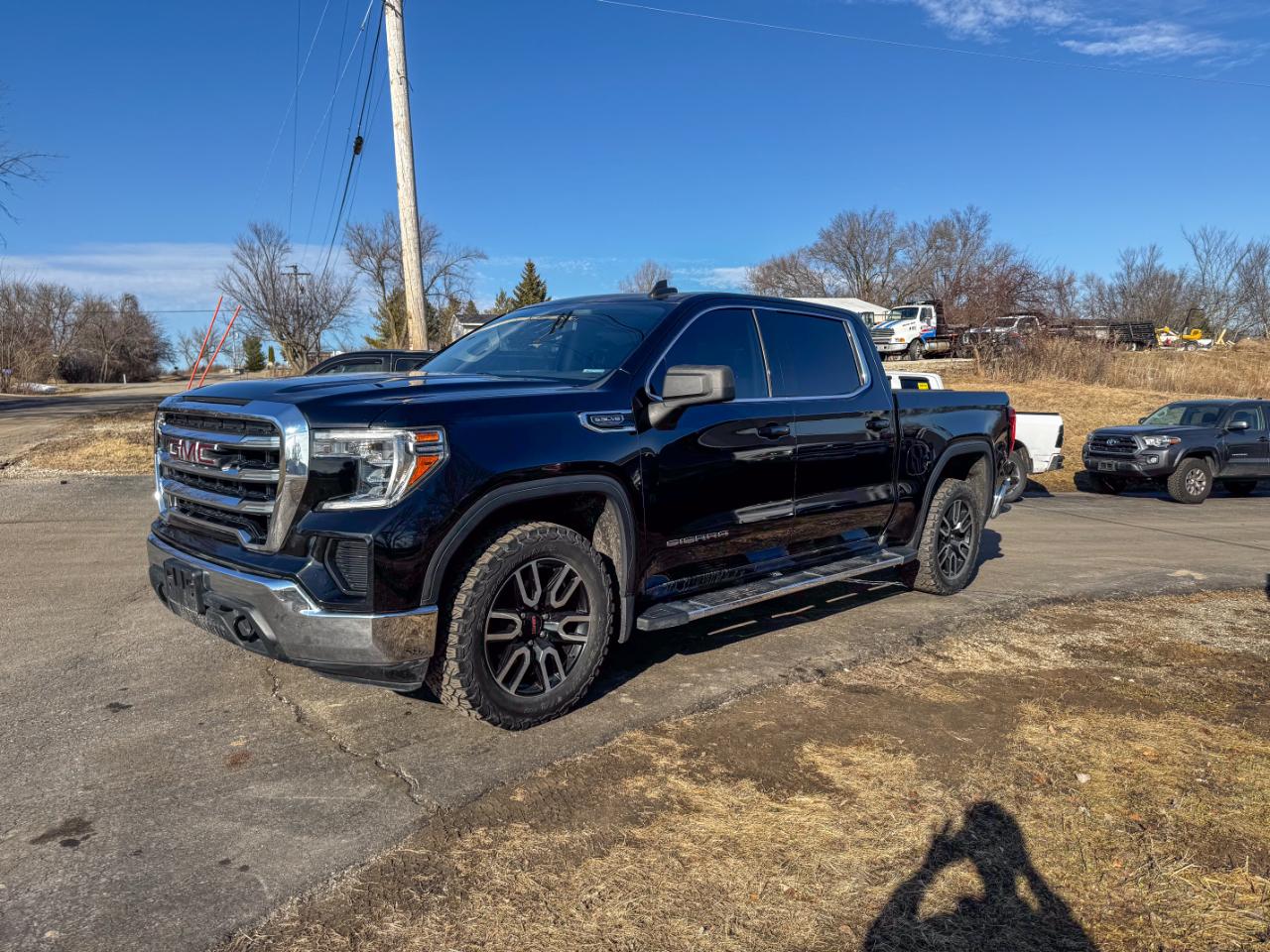 GMC Sierra 1500 4WD Crew Cab 147" SLE 2019