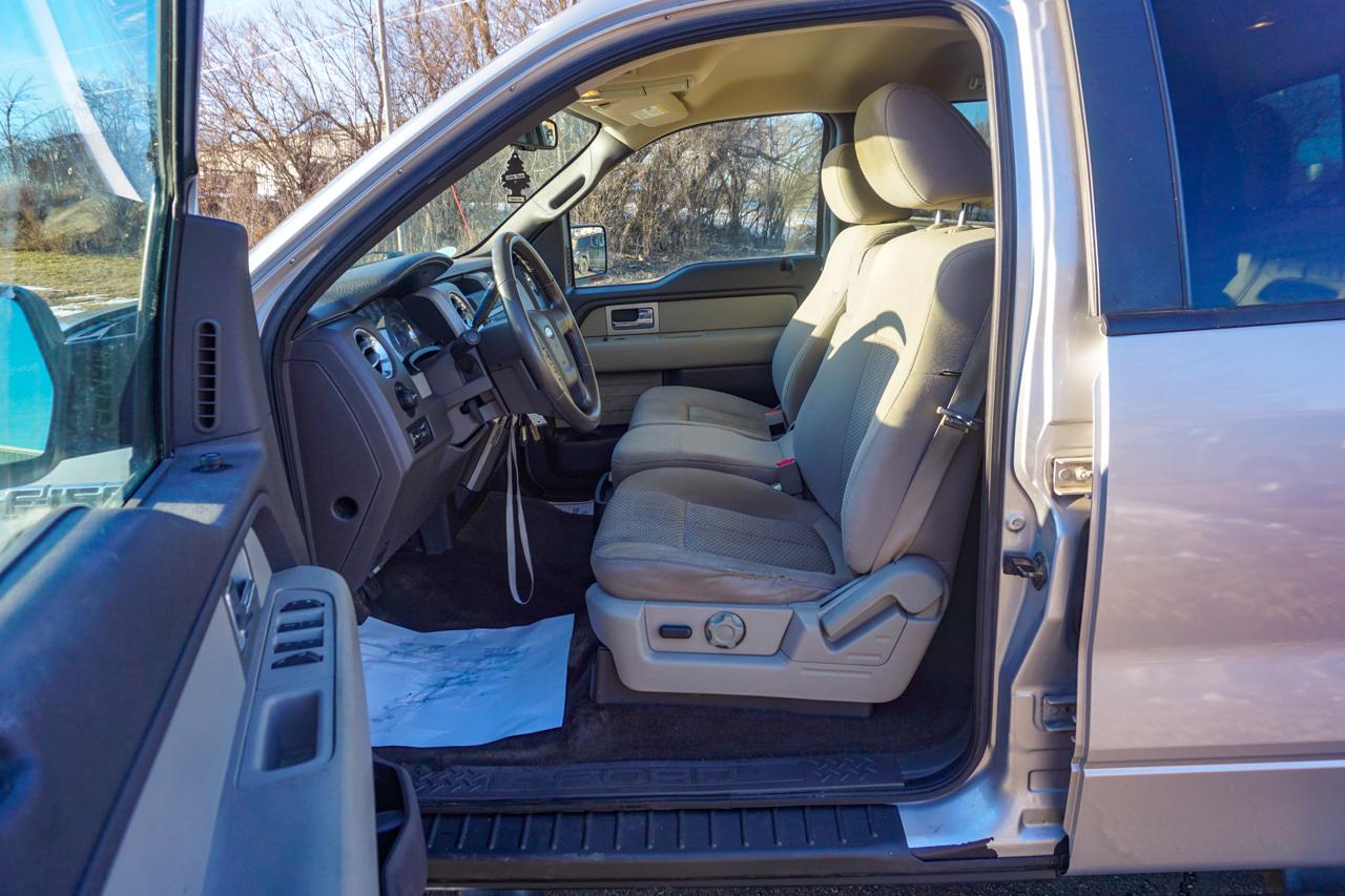 Ford F-150 4WD SuperCrew 145" XLT 2010