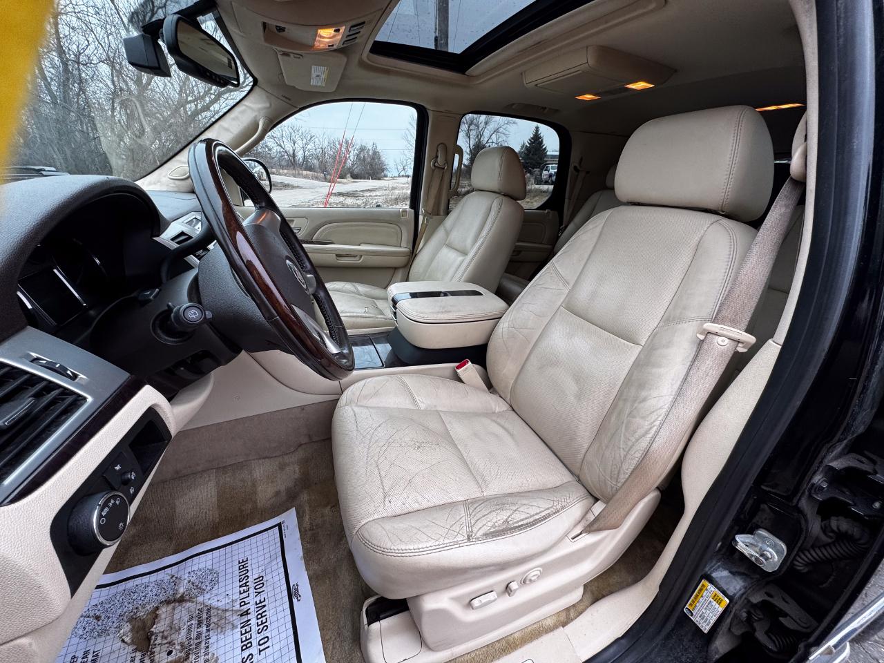 Cadillac Escalade AWD 4dr 2007