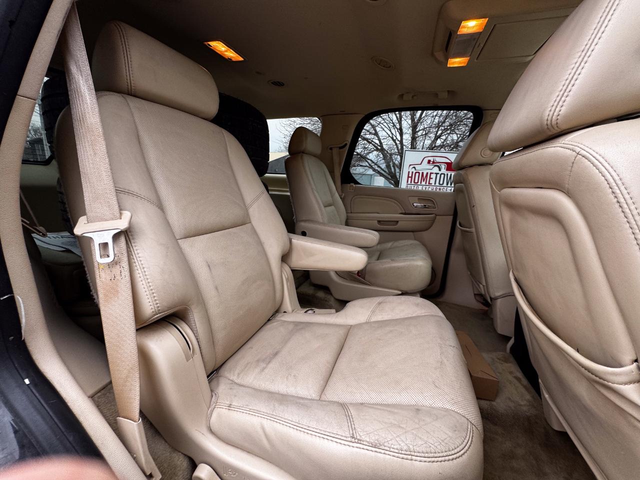 Cadillac Escalade AWD 4dr 2007