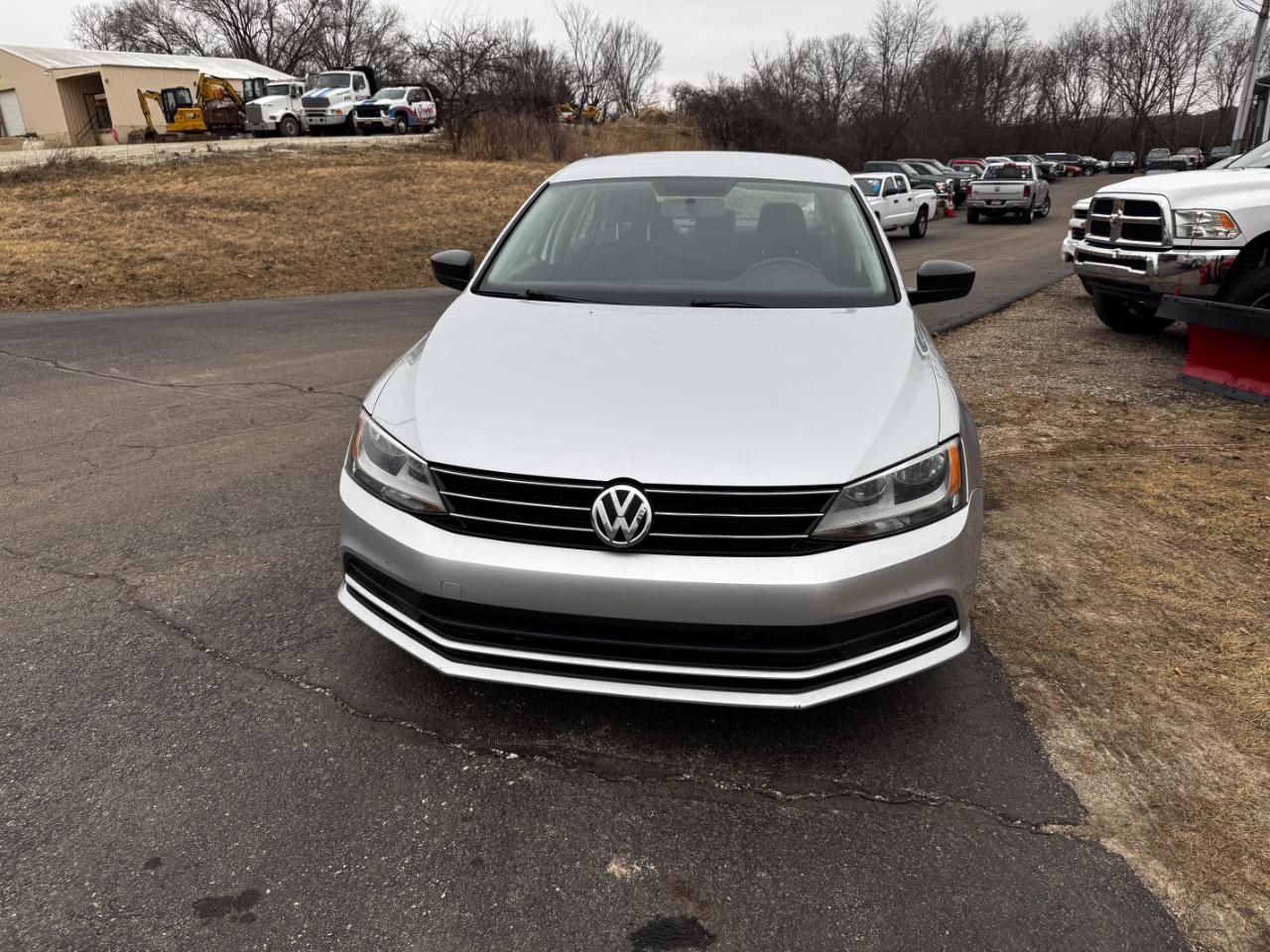 Volkswagen Jetta Sedan 4dr Auto 2.0L S 2015