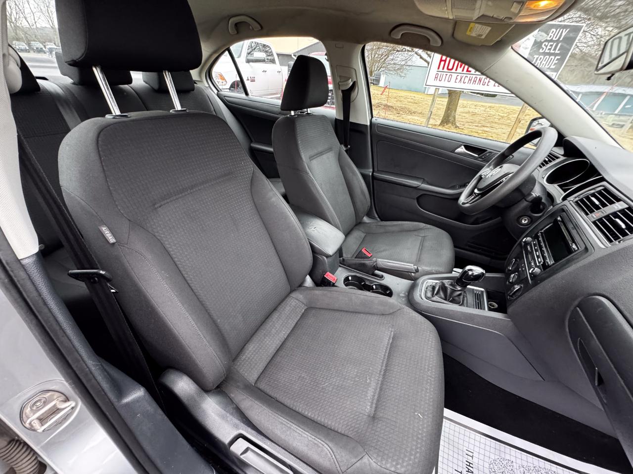 Volkswagen Jetta Sedan 4dr Auto 2.0L S 2015