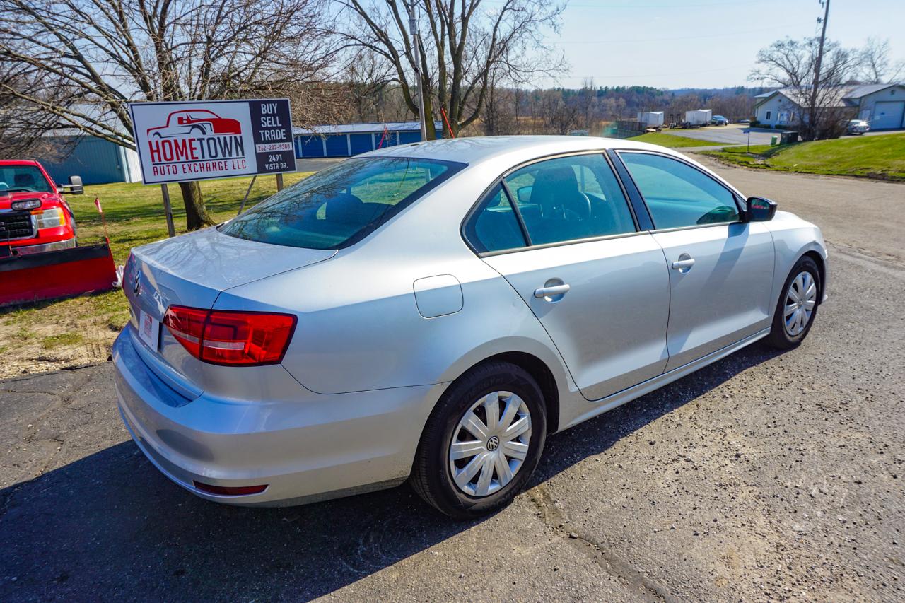 Volkswagen Jetta Sedan 4dr Auto 2.0L S 2015