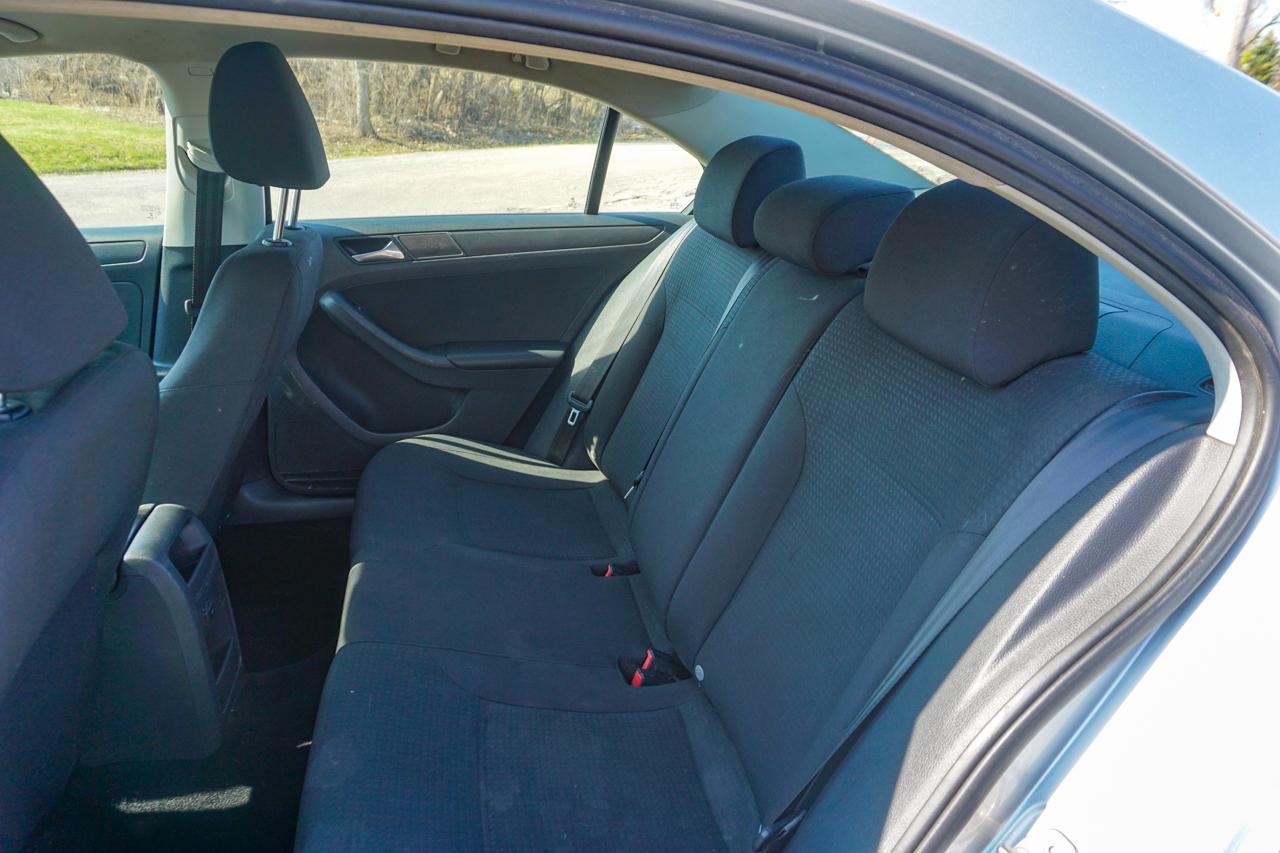 Volkswagen Jetta Sedan 4dr Auto 2.0L S 2015