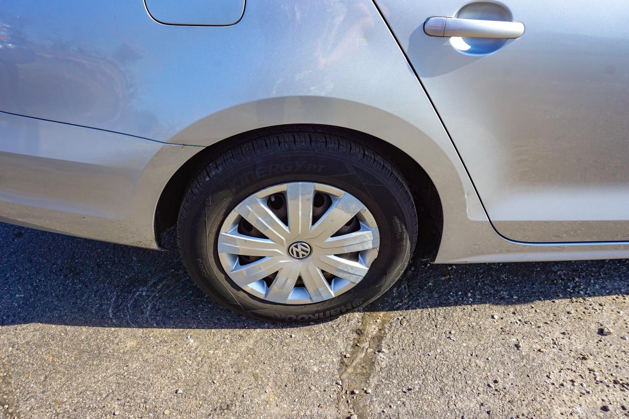 Volkswagen Jetta Sedan 4dr Auto 2.0L S 2015