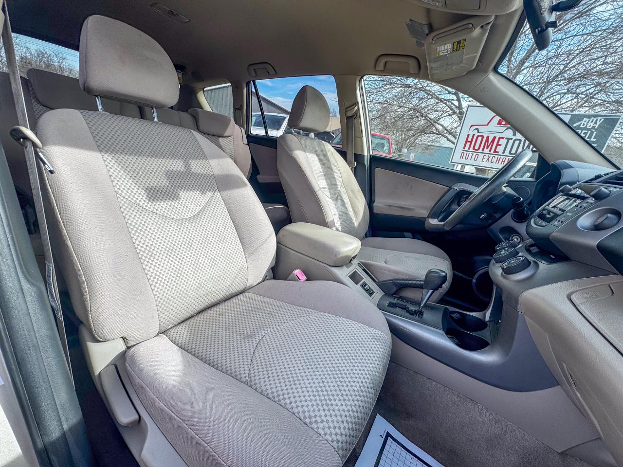 Toyota RAV4 4WD 4dr V6 (Natl) 2007