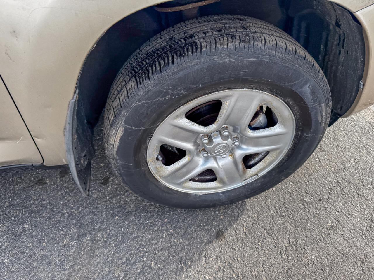 Toyota RAV4 4WD 4dr V6 (Natl) 2007