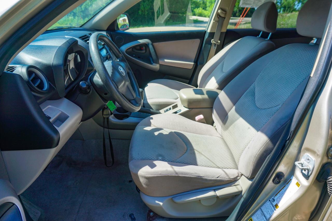 Toyota RAV4 4WD 4dr V6 (Natl) 2007
