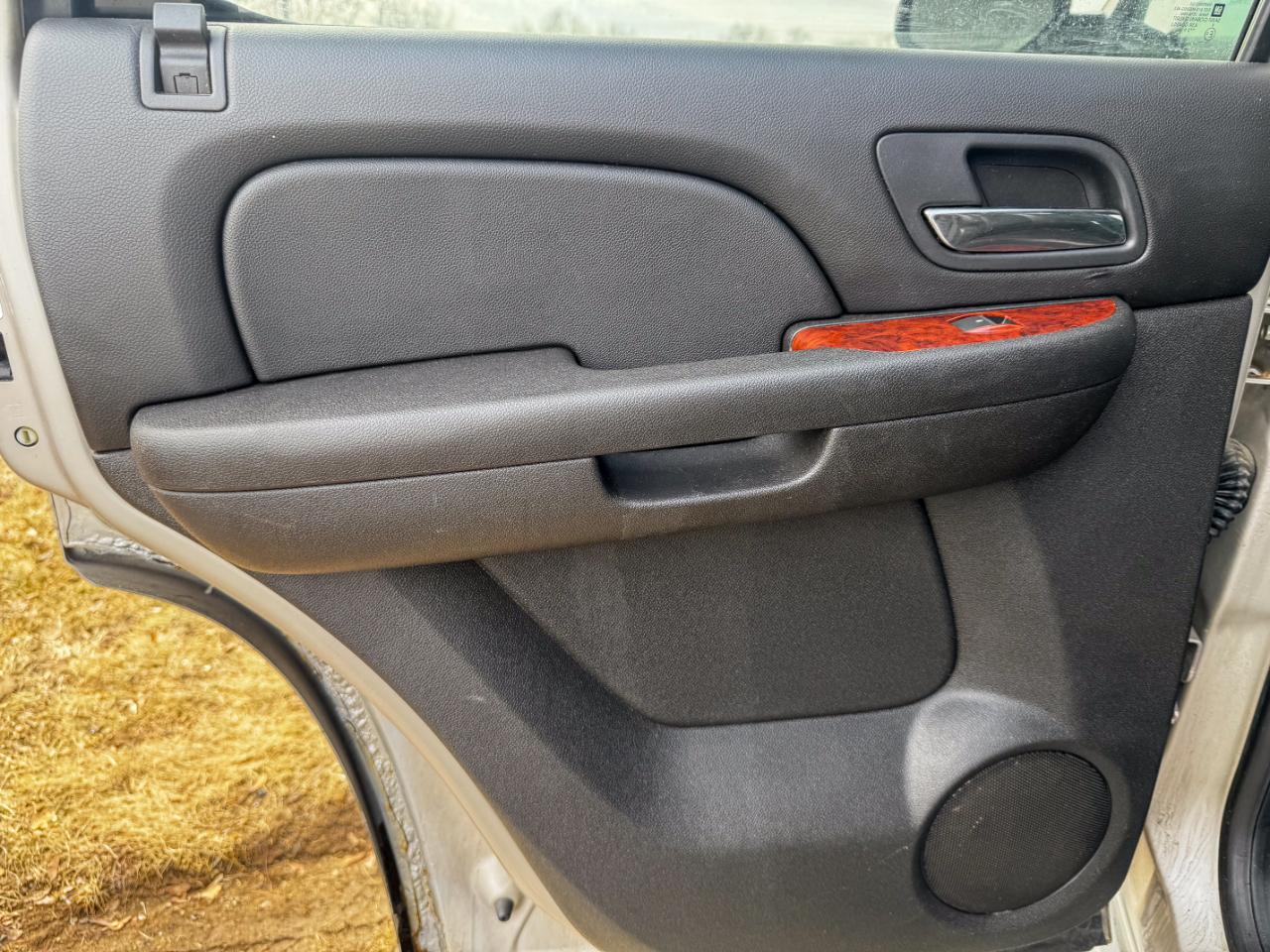 Chevrolet Tahoe 4WD 4dr 1500 LT w/2LT 2009