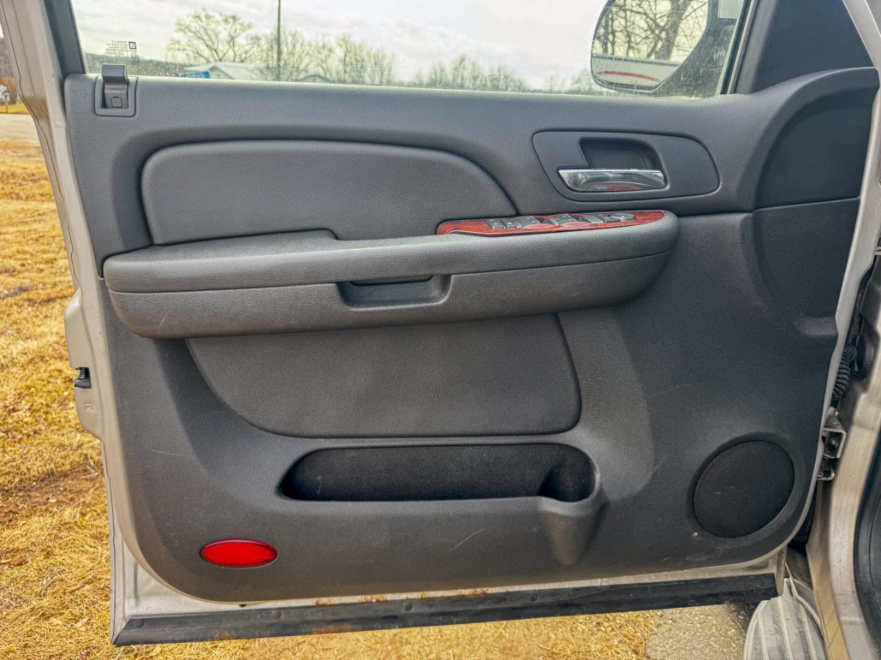 Chevrolet Tahoe 4WD 4dr 1500 LT w/2LT 2009