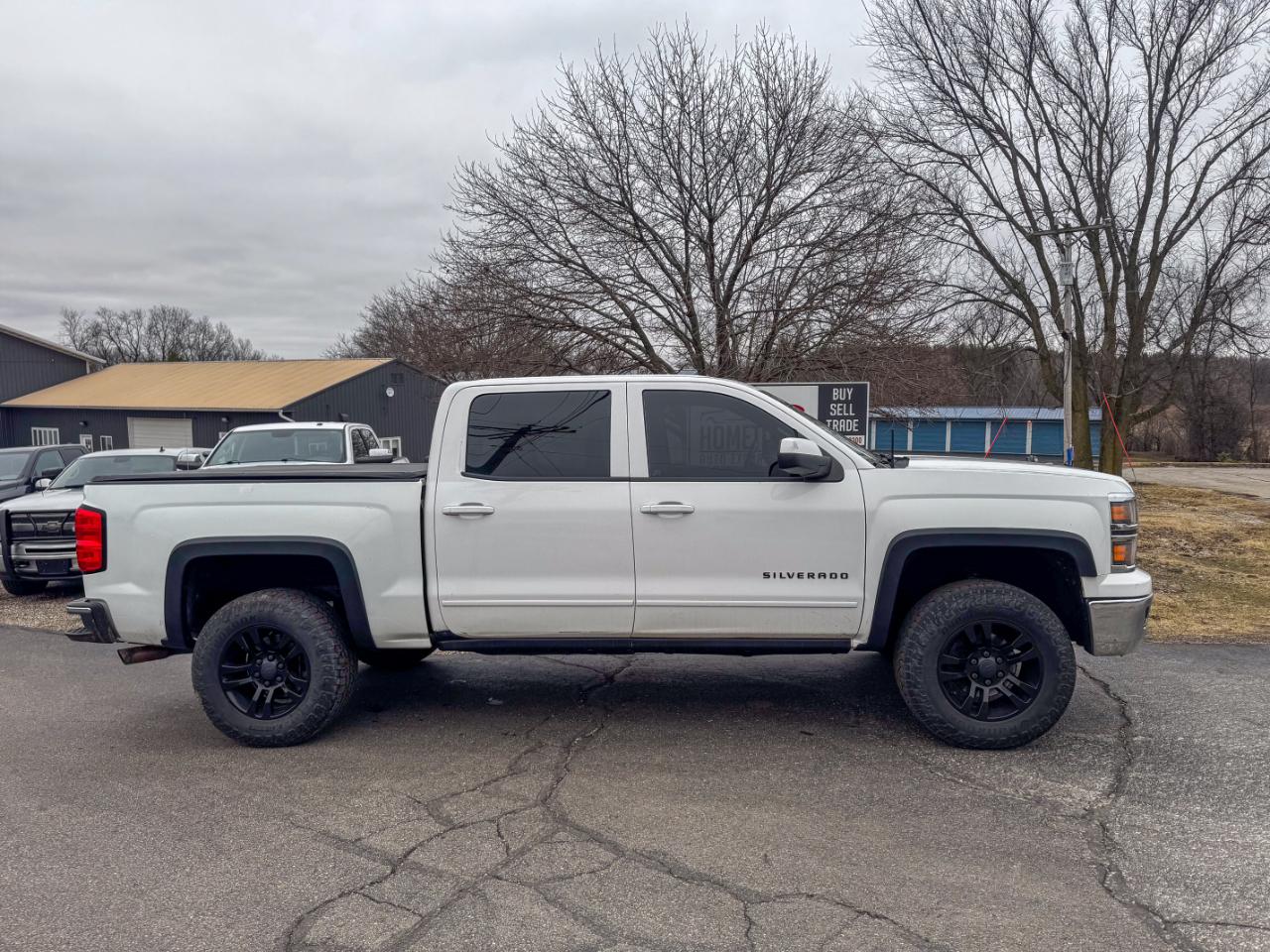 Chevrolet Silverado 1500 4WD Crew Cab 143.5" LT w/1LT 2015