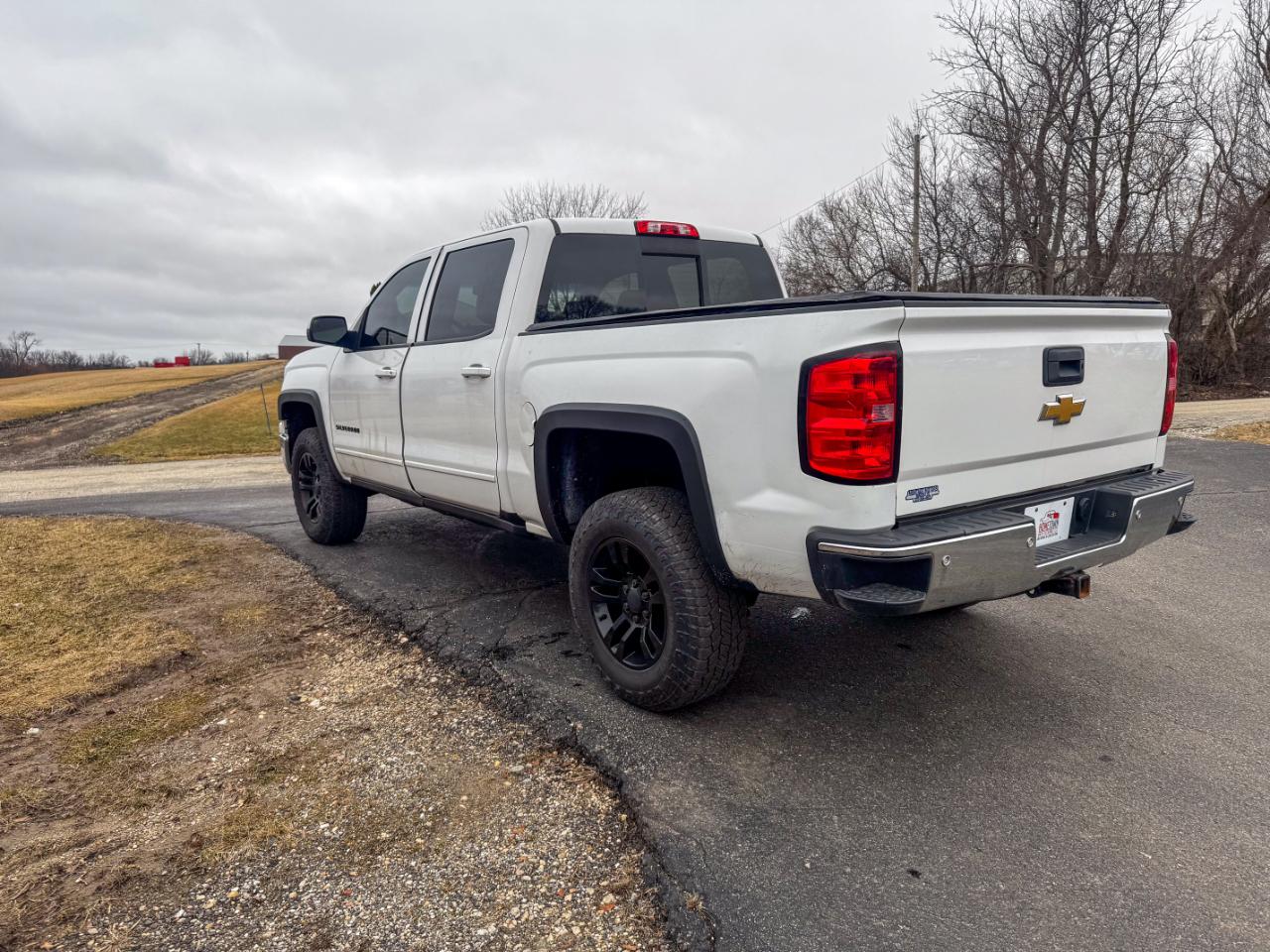 Chevrolet Silverado 1500 4WD Crew Cab 143.5" LT w/1LT 2015