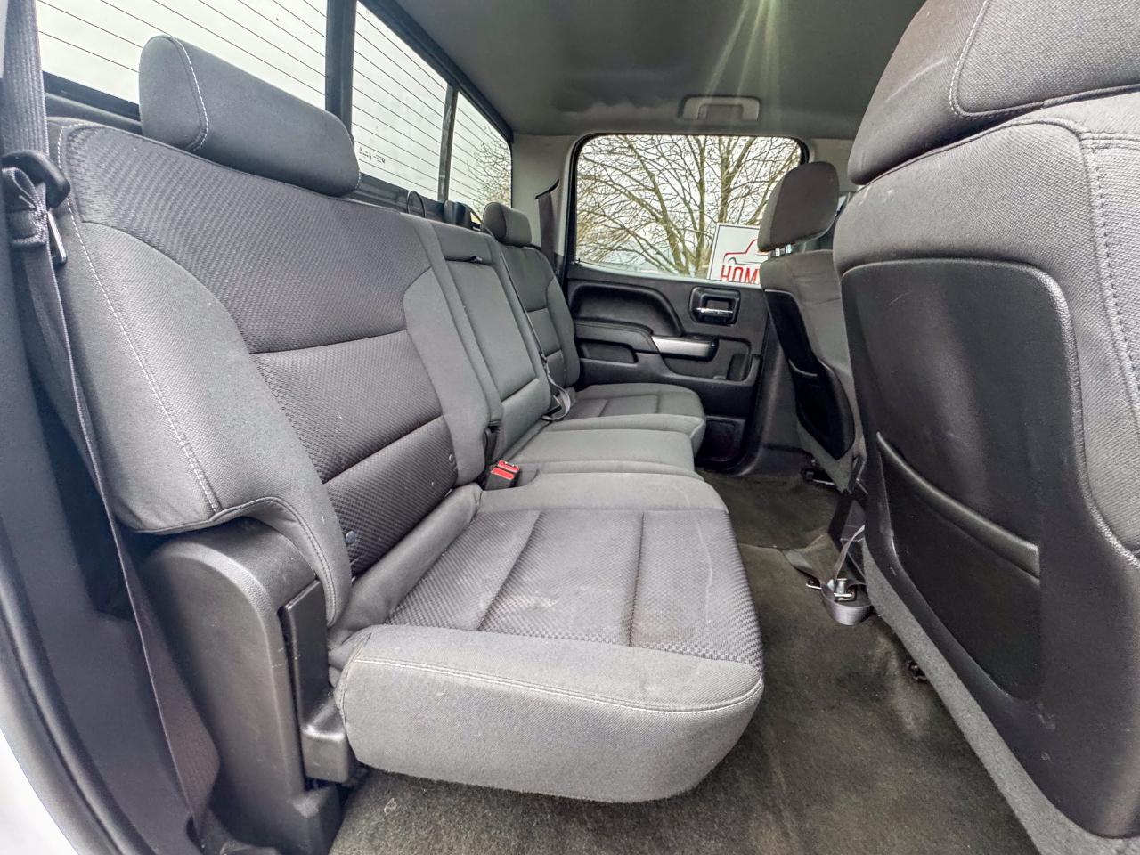 Chevrolet Silverado 1500 4WD Crew Cab 143.5" LT w/1LT 2015