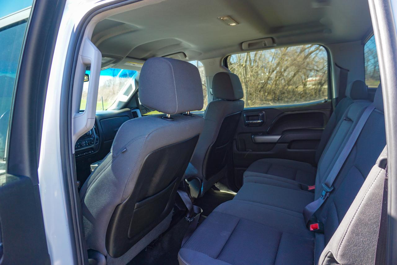 Chevrolet Silverado 1500 4WD Crew Cab 143.5" LT w/1LT 2015