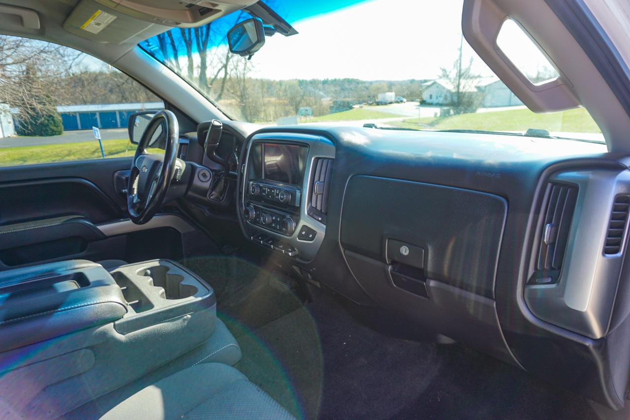 Chevrolet Silverado 1500 4WD Crew Cab 143.5" LT w/1LT 2015