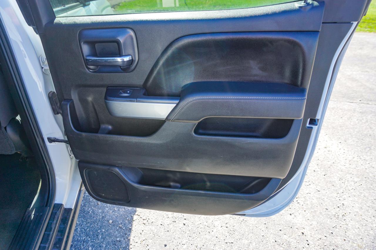 Chevrolet Silverado 1500 4WD Crew Cab 143.5" LT w/1LT 2015