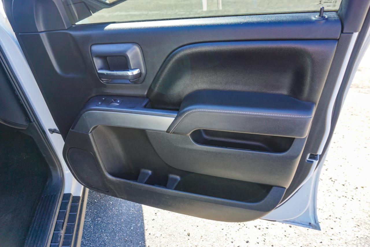 Chevrolet Silverado 1500 4WD Crew Cab 143.5" LT w/1LT 2015