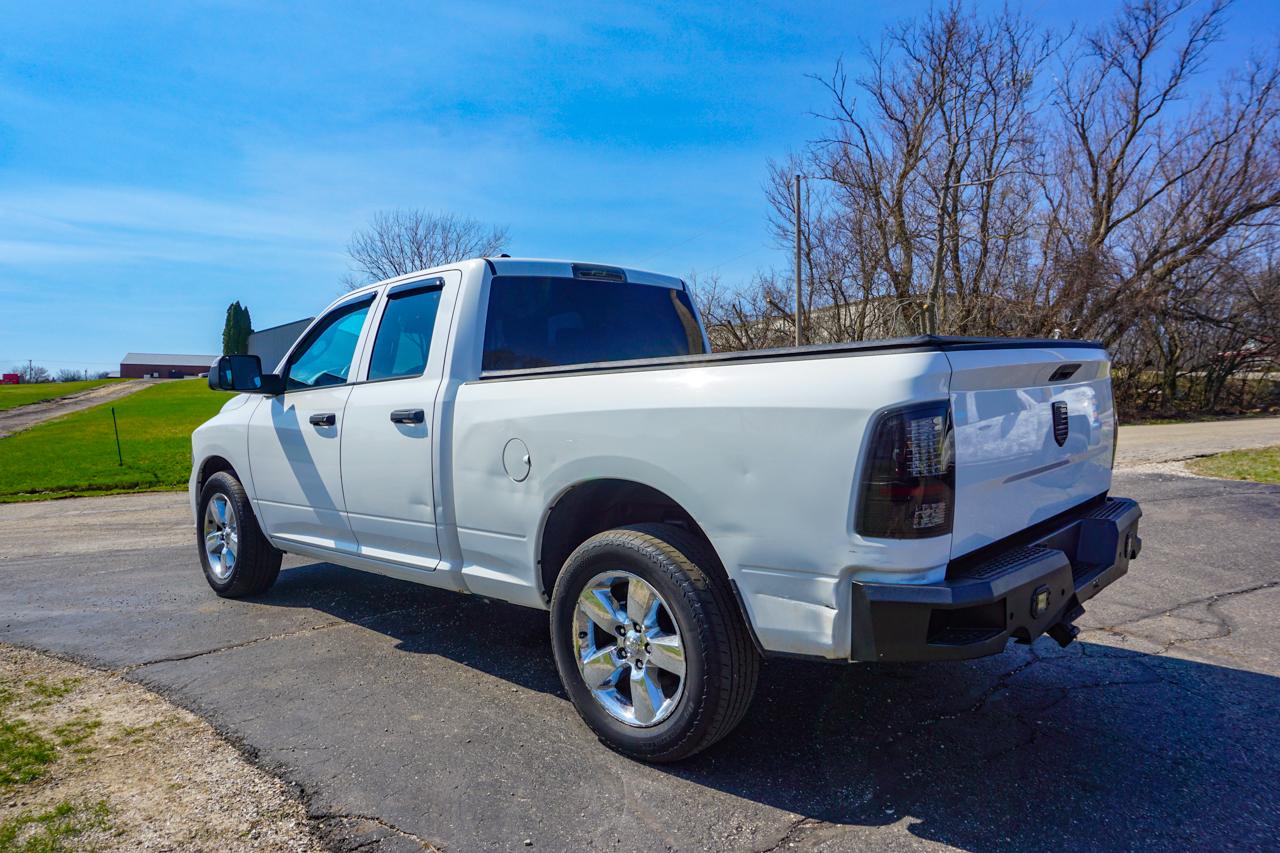 RAM 1500 Express 4x4 Quad Cab 6'4" Box 2018