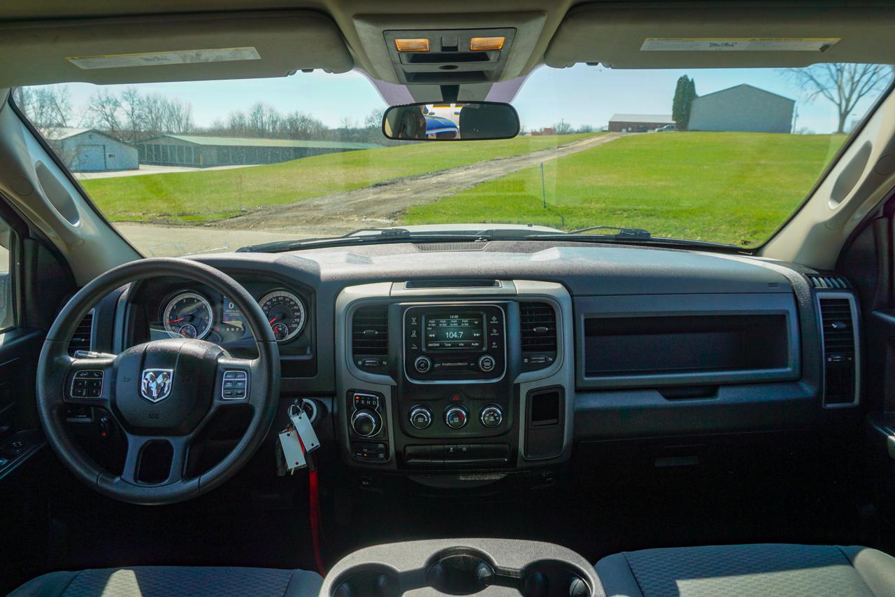 RAM 1500 Express 4x4 Quad Cab 6'4" Box 2018