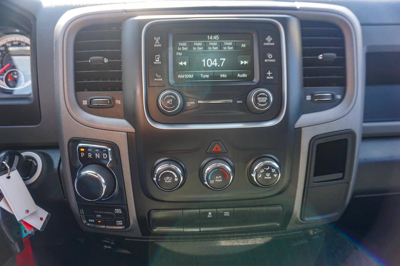 RAM 1500 Express 4x4 Quad Cab 6'4" Box 2018