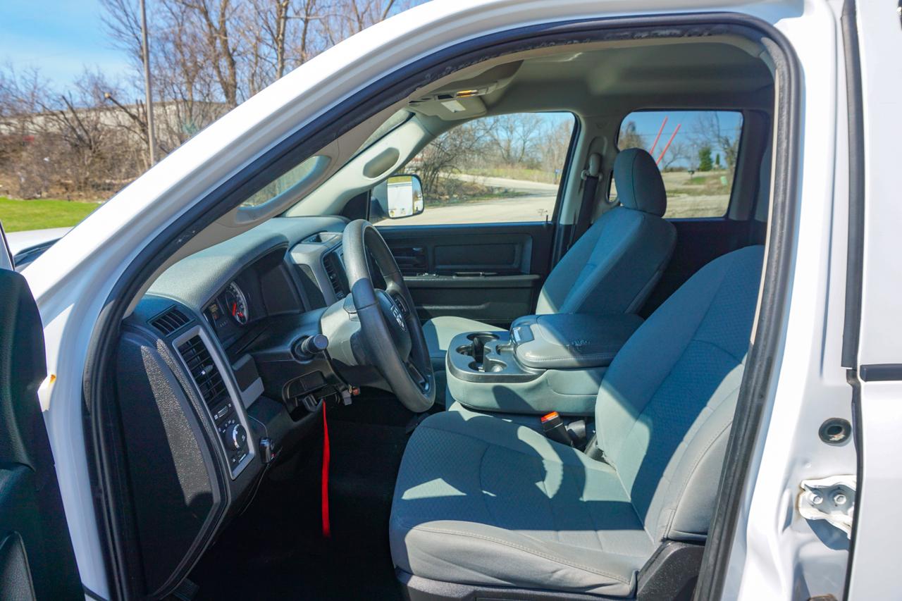 RAM 1500 Express 4x4 Quad Cab 6'4" Box 2018