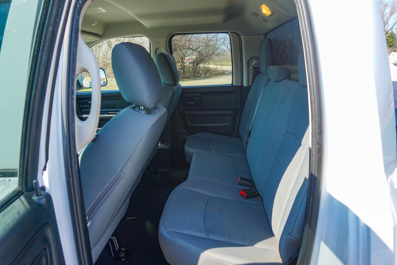 RAM 1500 Express 4x4 Quad Cab 6'4" Box 2018