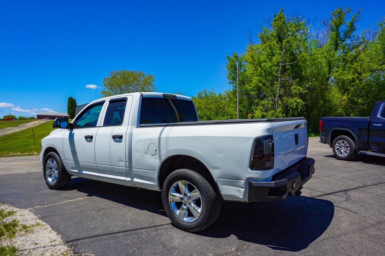 RAM 1500 Express 4x4 Quad Cab 6'4" Box 2018