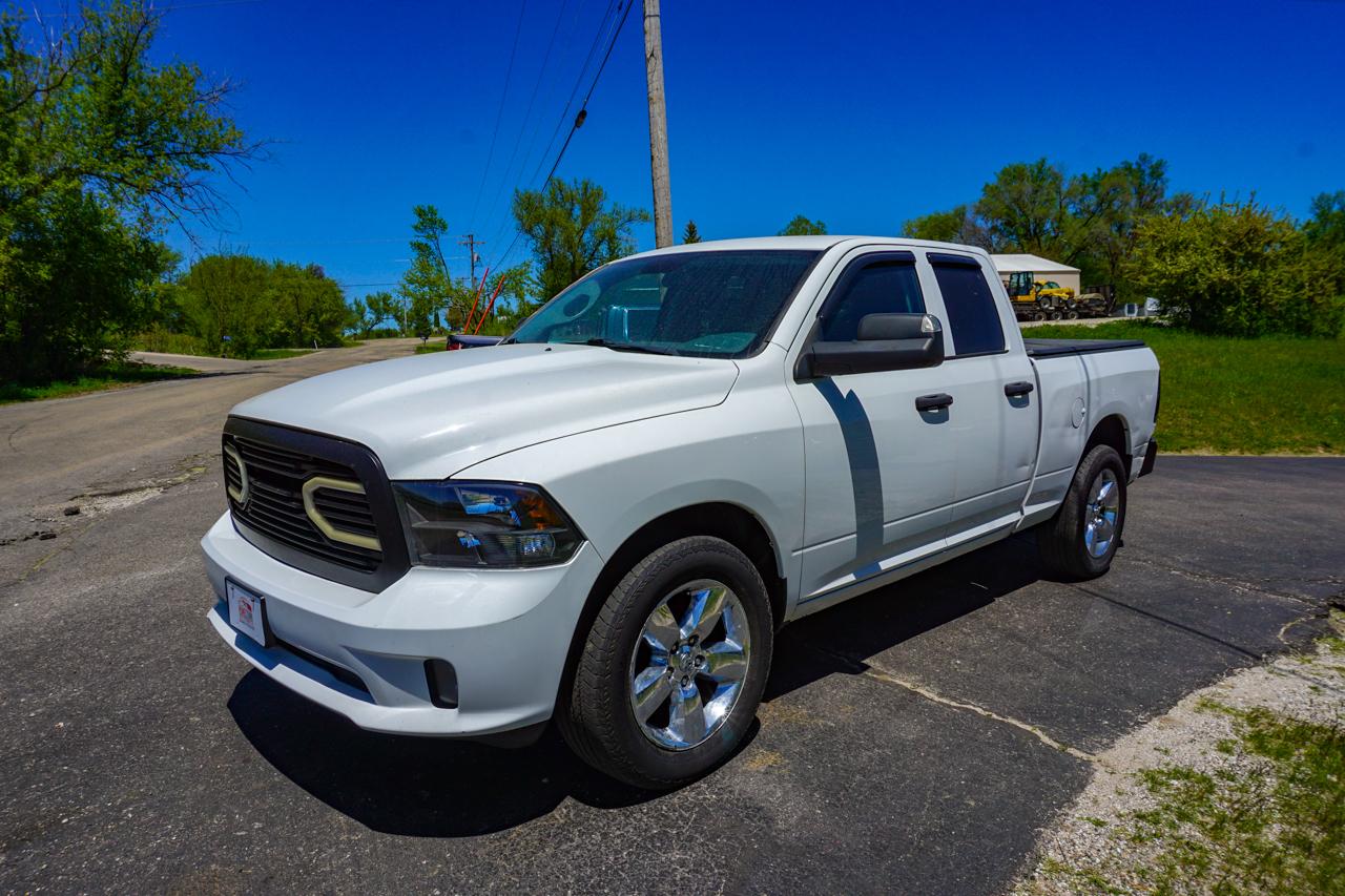 RAM 1500 Express 4x4 Quad Cab 6'4" Box 2018