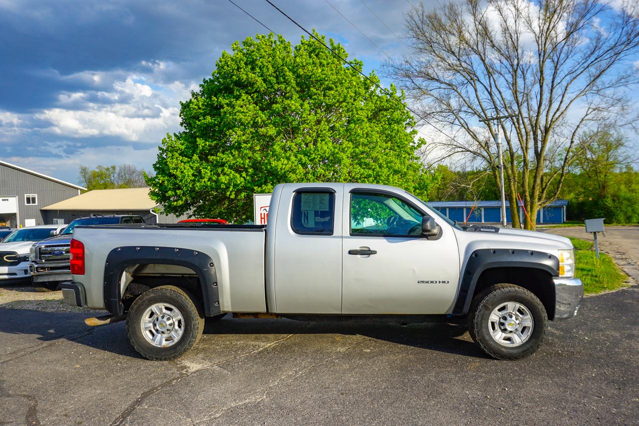 Chevrolet Silverado 2500HD 4WD Ext Cab 143.5" LT 2010