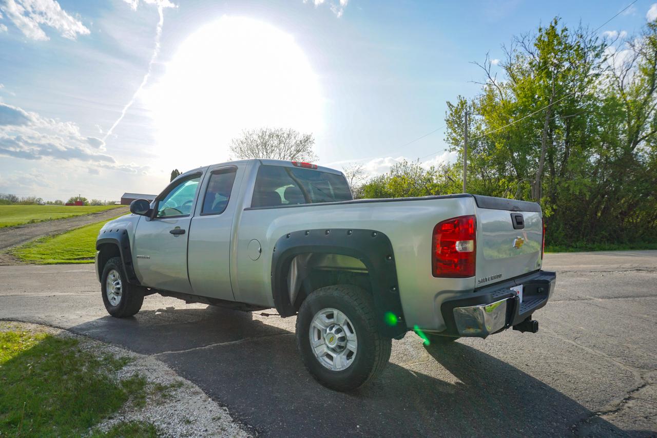 Chevrolet Silverado 2500HD 4WD Ext Cab 143.5" LT 2010