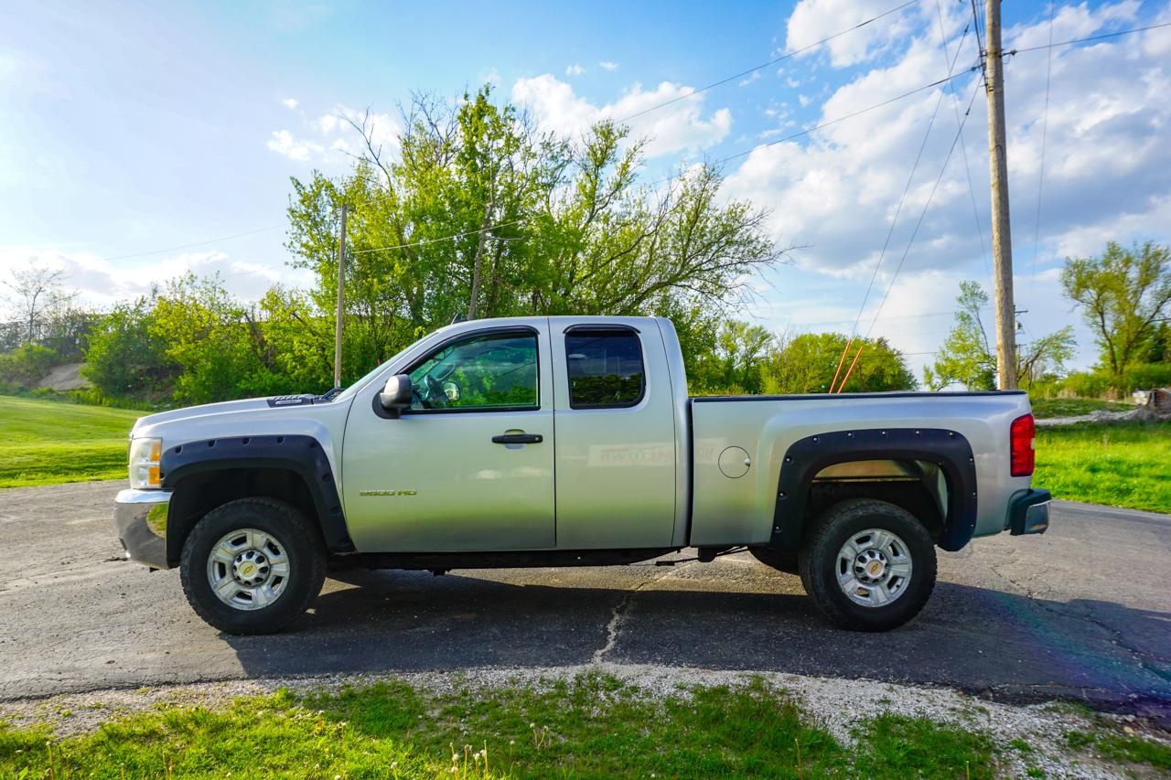 Chevrolet Silverado 2500HD 4WD Ext Cab 143.5" LT 2010