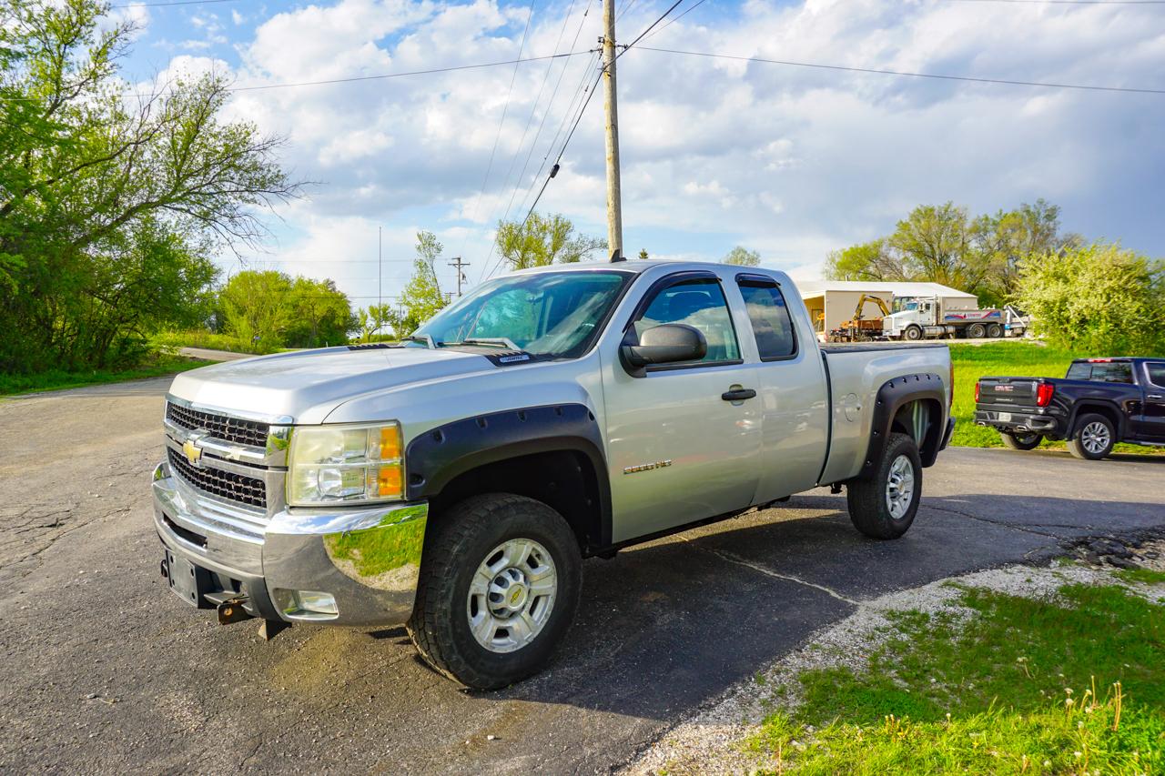 Chevrolet Silverado 2500HD 4WD Ext Cab 143.5" LT 2010